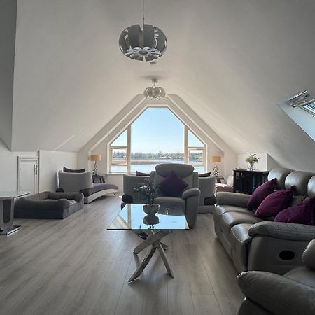 Lough Key Luxury Riverfront Apartment Cootehall エクステリア 写真