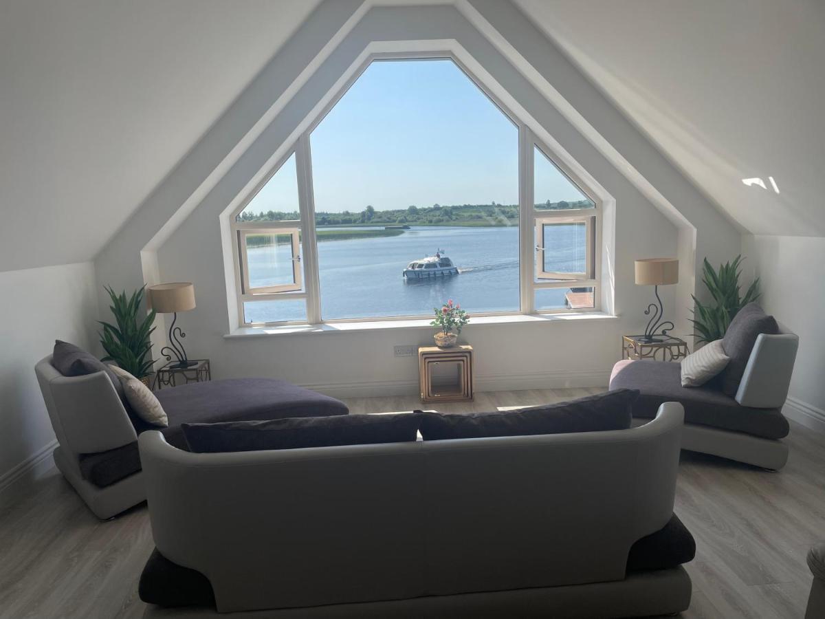 Lough Key Luxury Riverfront Apartment Cootehall エクステリア 写真